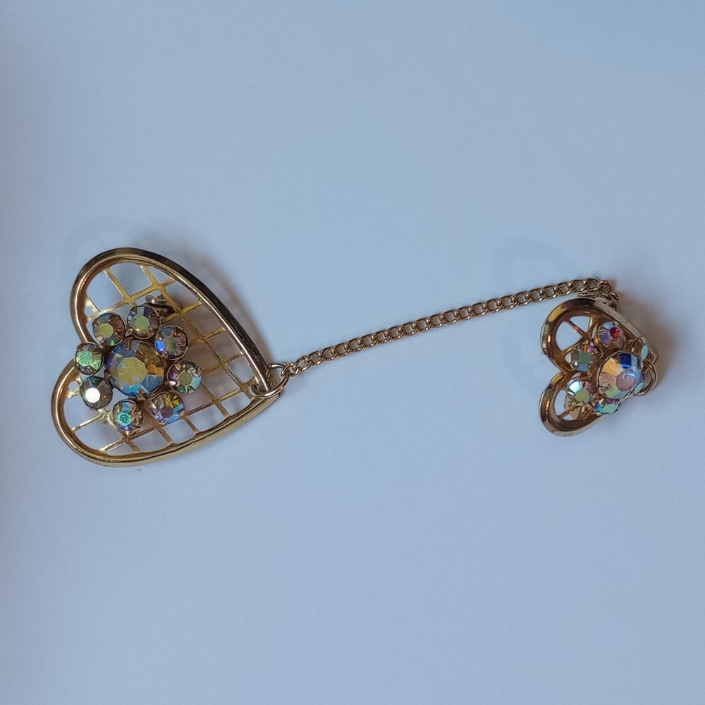 Brooch